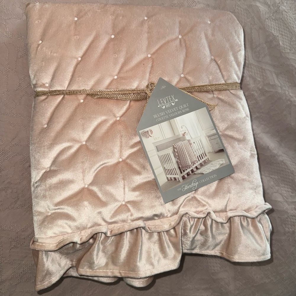 Levtex Heritage Blush Velvet Quilt